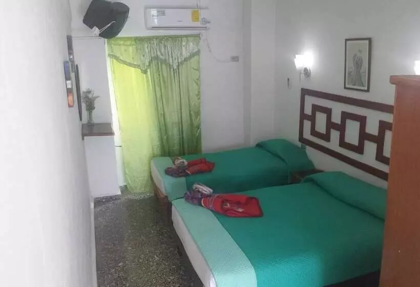 هتل Casa Jorge Y Alicia