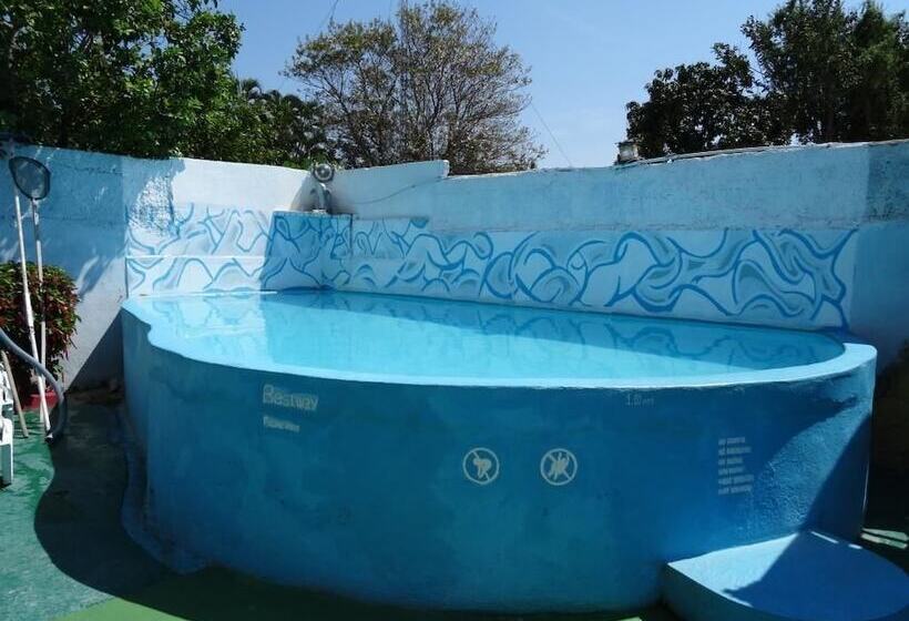 هتل Casa Jorge Y Alicia