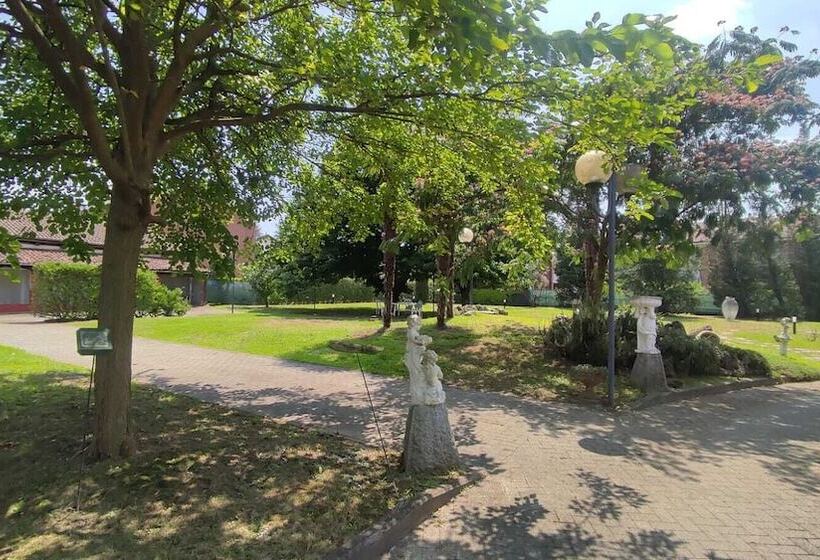 Phi Hotel Homy Druento