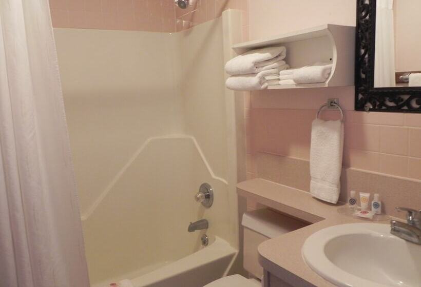 Mohican Resort Motel