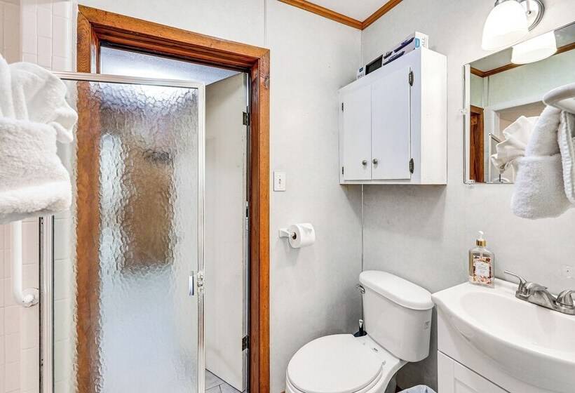 Mt Ida Home W/ Patio: 11 Mi To Lake Ouachita!