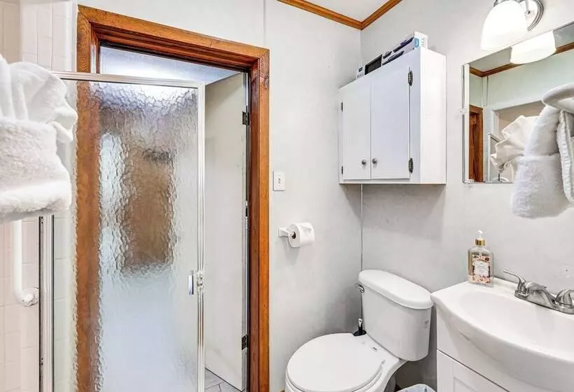 Mt Ida Home W/ Patio: 11 Mi To Lake Ouachita!