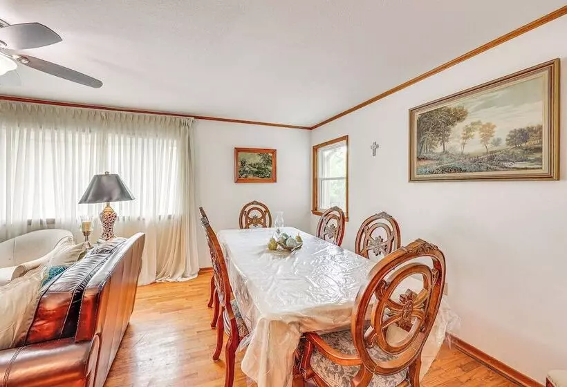 Mt Ida Home W/ Patio: 11 Mi To Lake Ouachita!