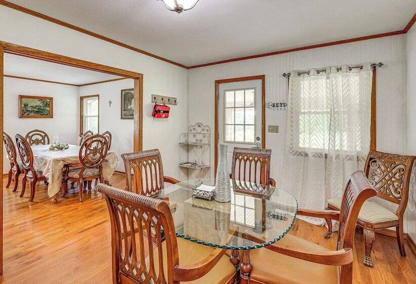 Mt Ida Home W/ Patio: 11 Mi To Lake Ouachita!