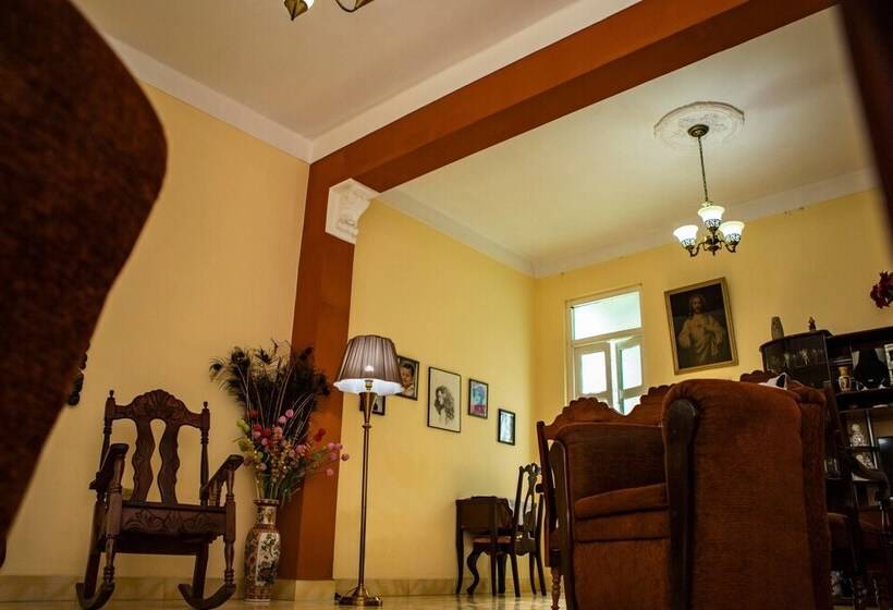 پانسیون Casa Las Palmeras