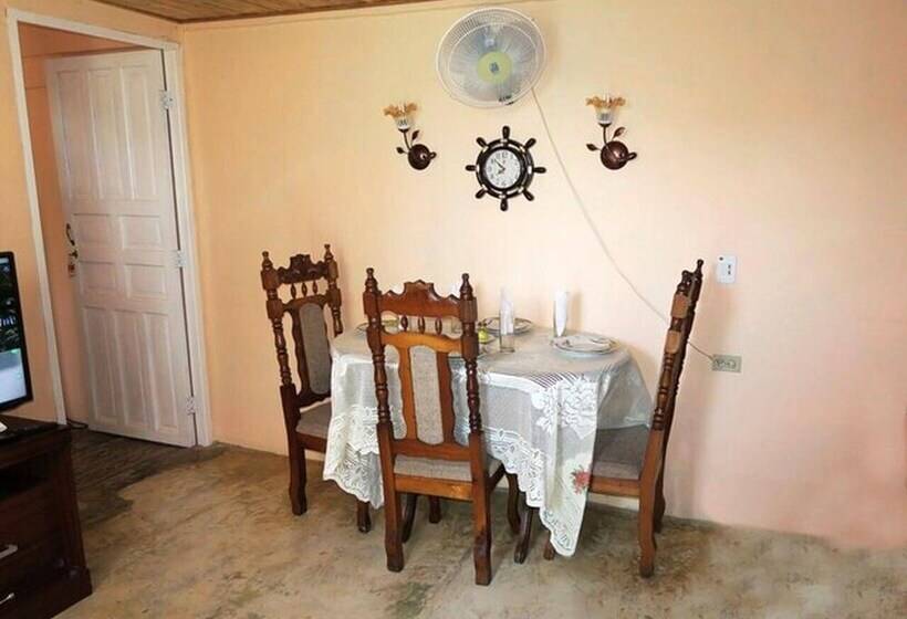 پانسیون Vista Bahia Baracoa