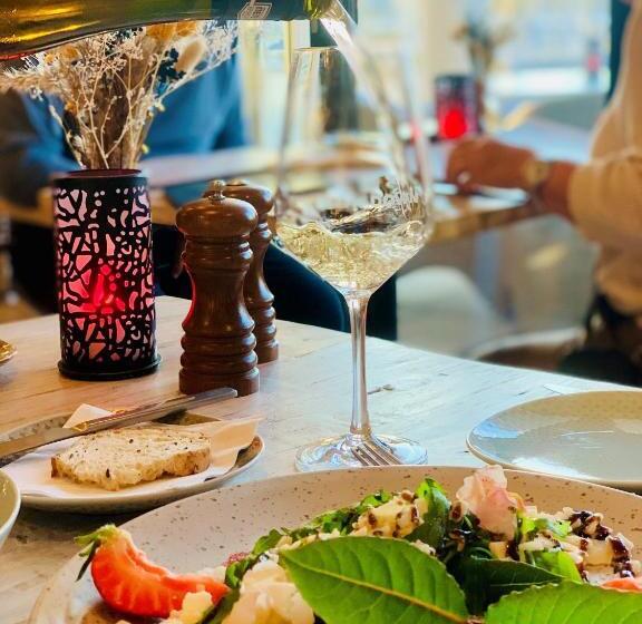 Slowdown Bottsand Hotel Und Spa