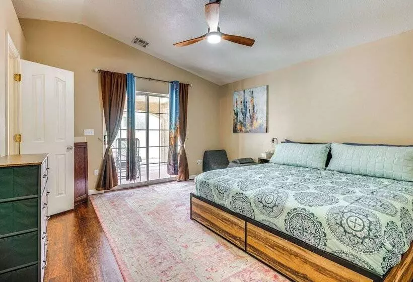 Spacious Mesquite Home ~ 3 Mi To Golf Courses!