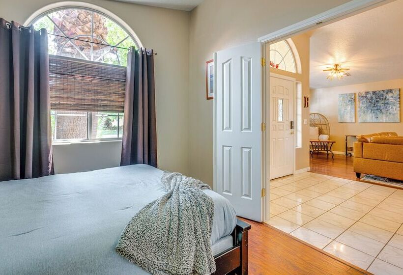 Spacious Mesquite Home ~ 3 Mi To Golf Courses!