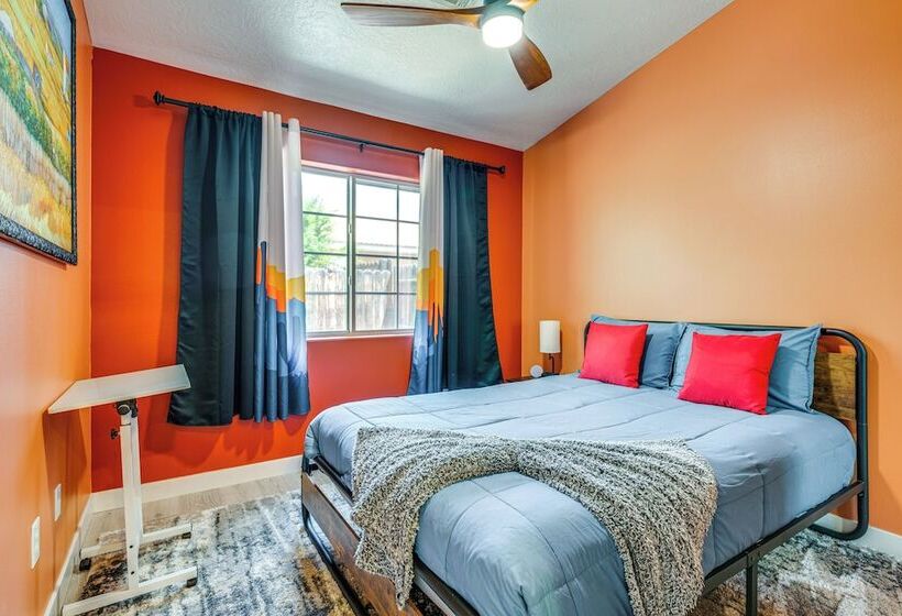 Spacious Mesquite Home ~ 3 Mi To Golf Courses!