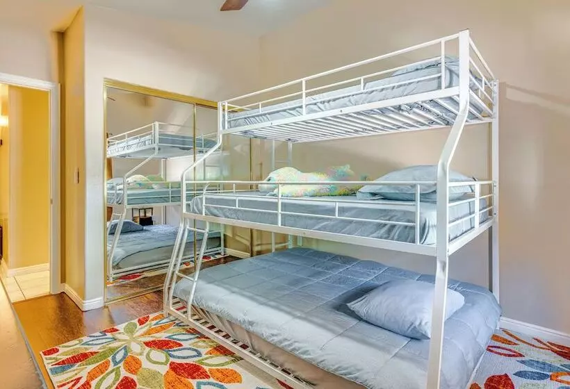 Spacious Mesquite Home ~ 3 Mi To Golf Courses!