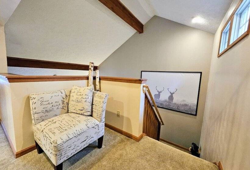 Summit Serenity By Avantstay Central Location W/ Mountain Views & Deck