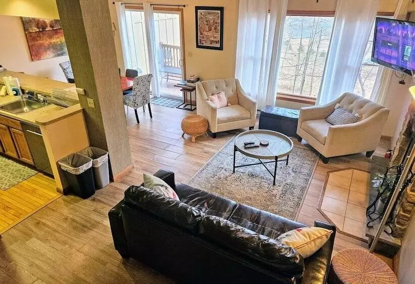 Summit Serenity By Avantstay Central Location W/ Mountain Views & Deck