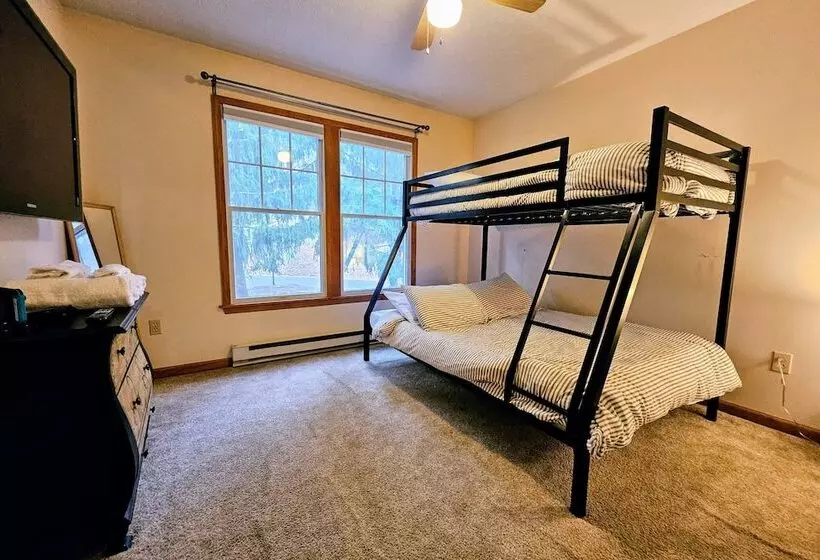 Summit Serenity By Avantstay Central Location W/ Mountain Views & Deck