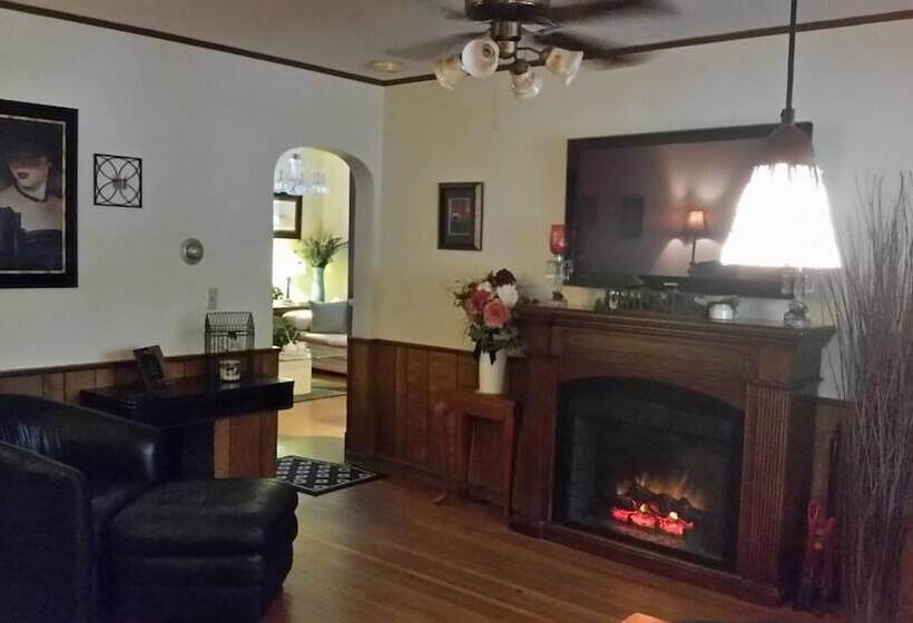 Bed and Breakfast Carraway Guest House