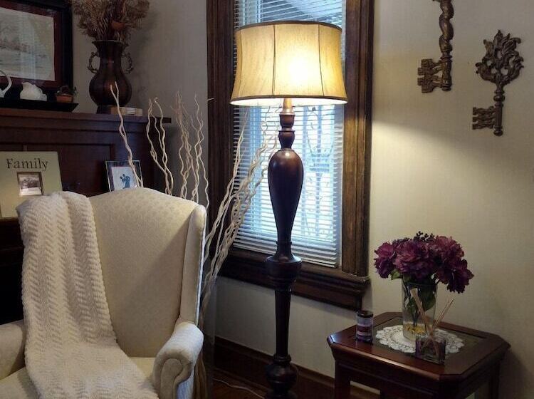 Bed and Breakfast Carraway Guest House