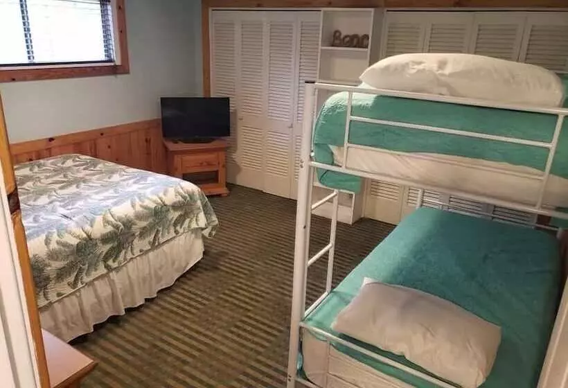 Pelican Bay Resort