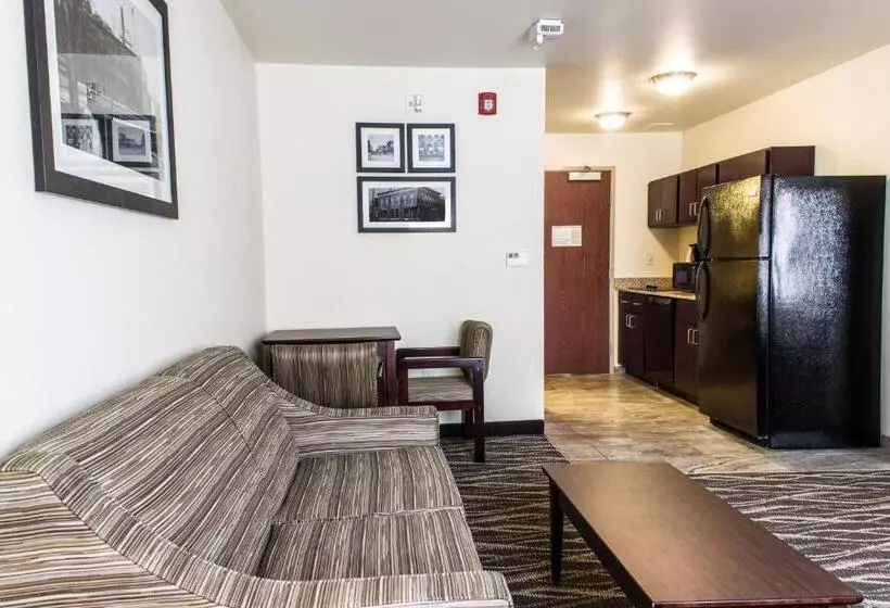 Cobblestone Hotel & Suites   Stevens Point