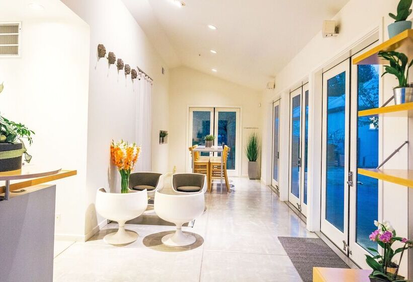 Duchamp Hotel Private Suites