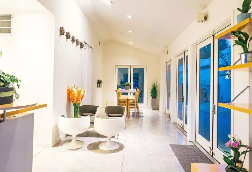 Duchamp Hotel Private Suites