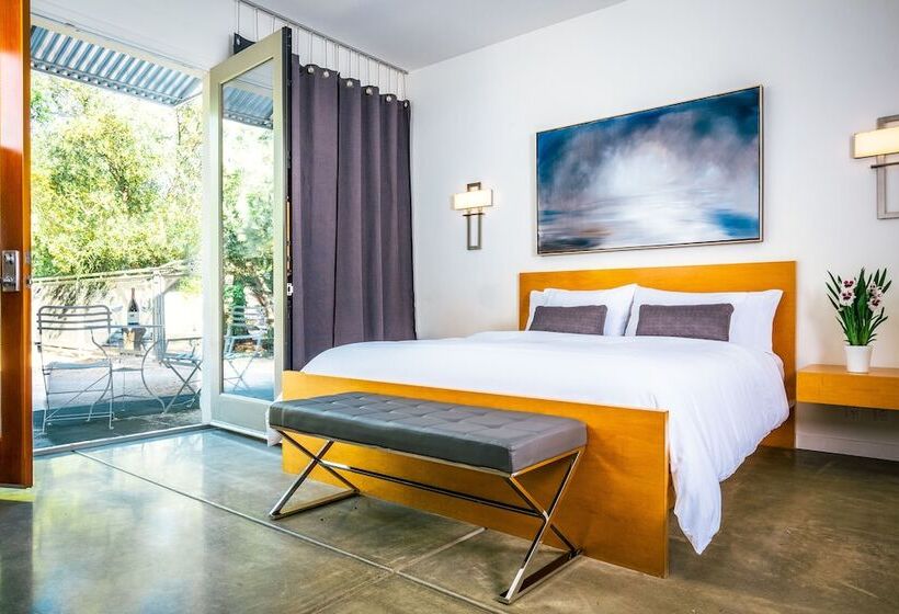 Duchamp Hotel Private Suites