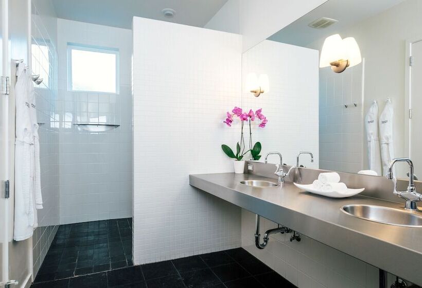 Duchamp Hotel Private Suites