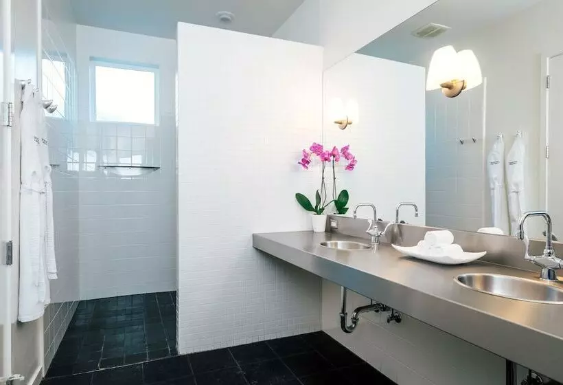 Duchamp Hotel Private Suites