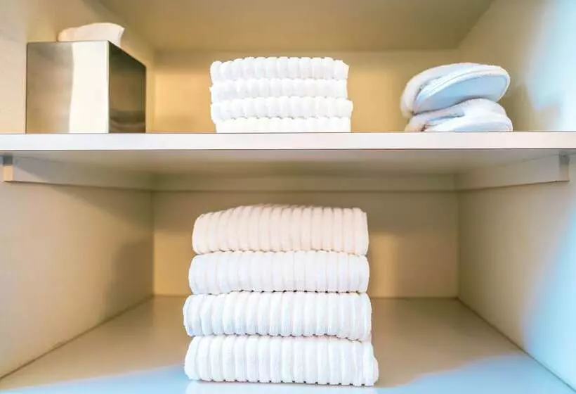 Duchamp Hotel Private Suites