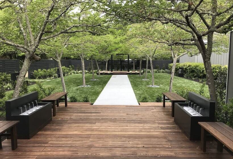 Duchamp Hotel Private Suites