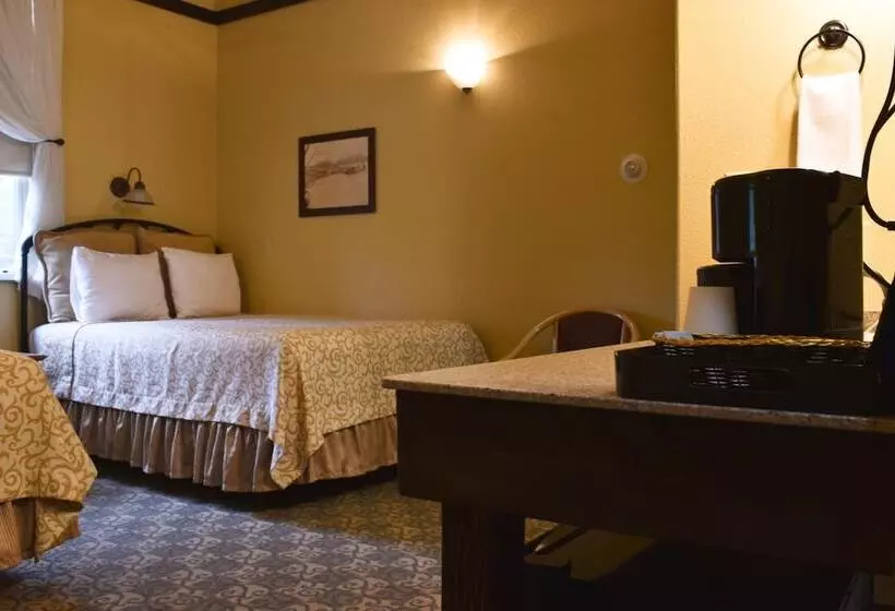 ホテル Exit Glacier Lodge