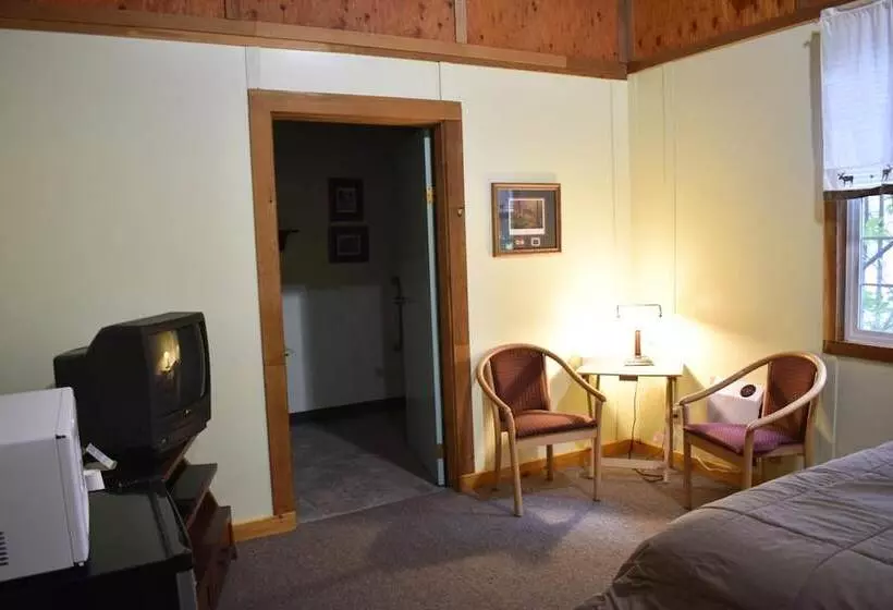 ホテル Exit Glacier Lodge