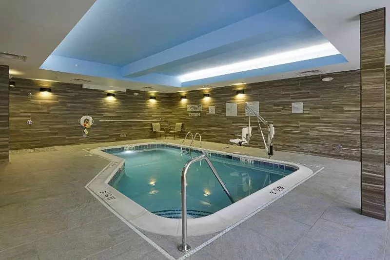 ホテル Fairfield Inn & Suites By Marriott Abingdon