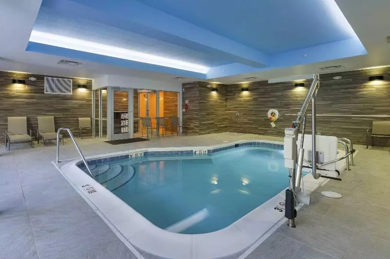 ホテル Fairfield Inn & Suites By Marriott Abingdon