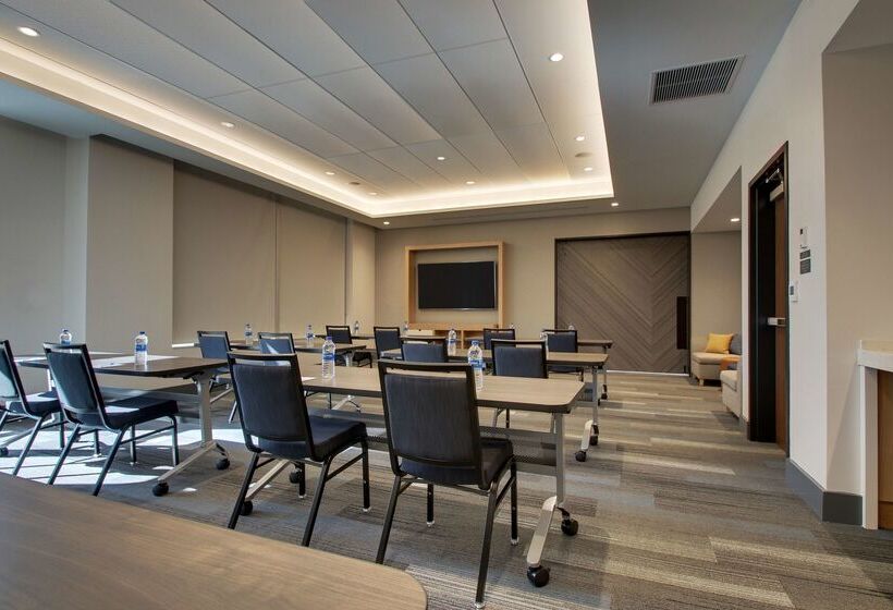 בית מלון כפרי Hyatt House Oak Brook