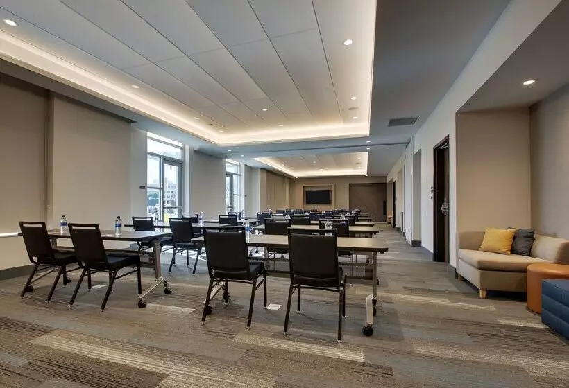 Hotelli Hyatt House Oak Brook