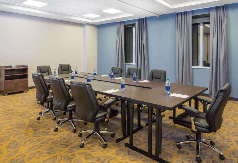 酒店 Wingate By Wyndham Miami Airport