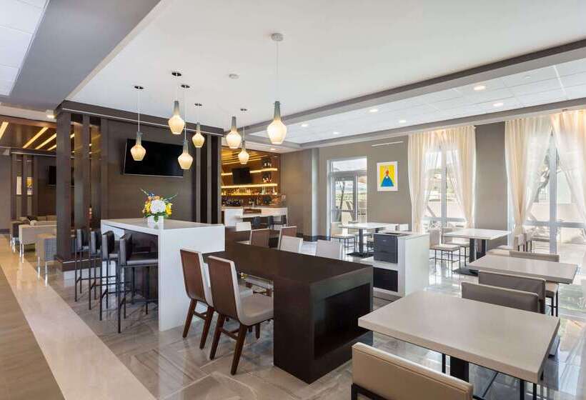 酒店 Wingate By Wyndham Miami Airport