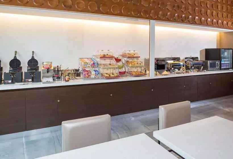 ホテル Wingate By Wyndham Miami Airport