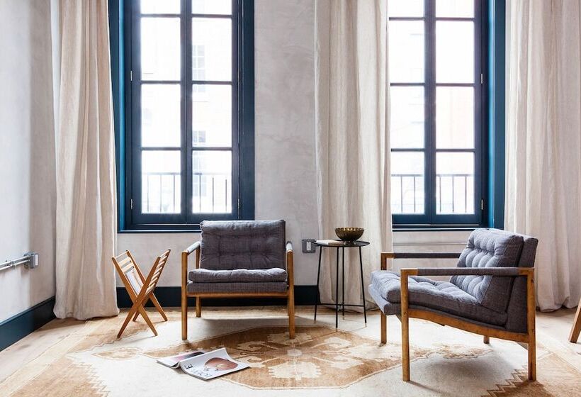 Lokal Hotel Old City