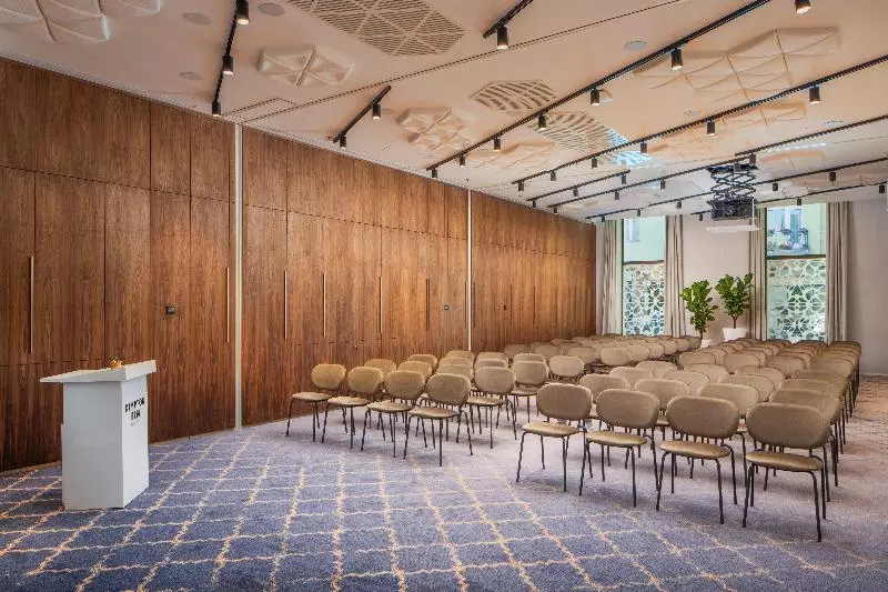 ホテル Kimpton Bem Budapest, An Ihg
