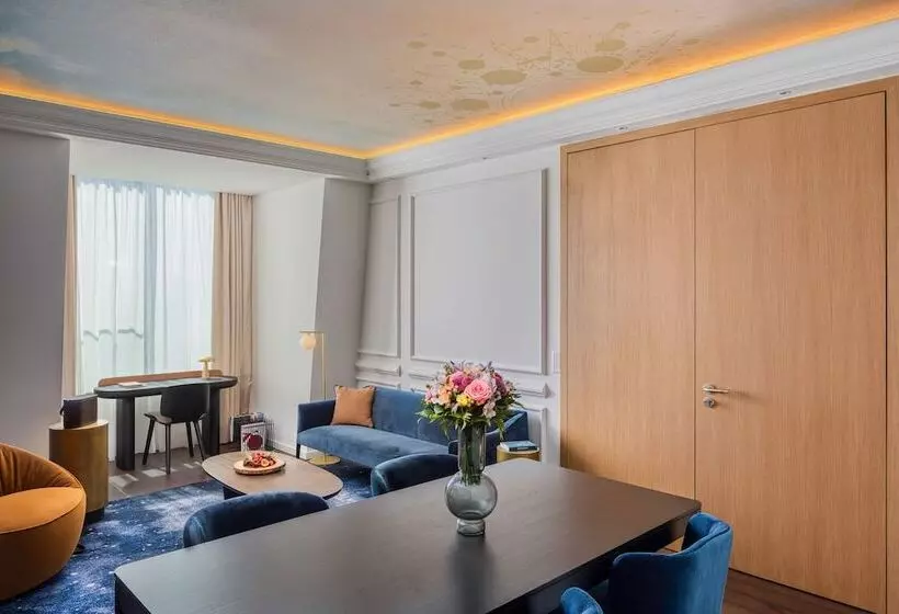 ホテル Kimpton Bem Budapest, An Ihg