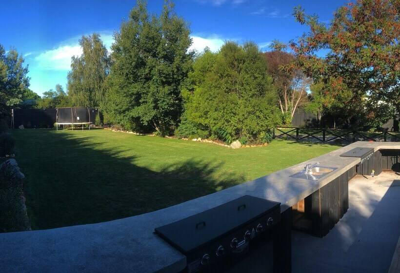 旅馆 Adventure Inn Marahau