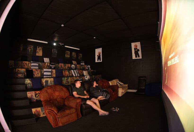 旅馆 Adventure Inn Marahau