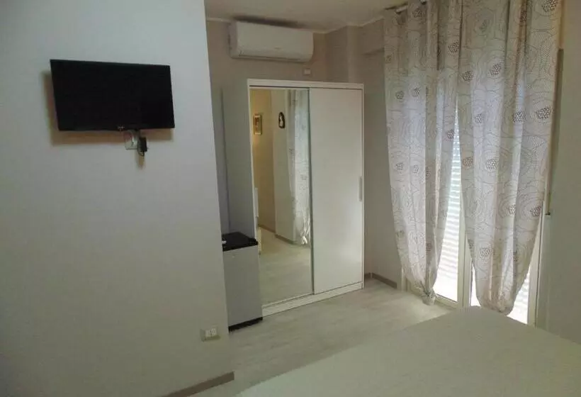 تختخواب و صبحانه Attico Del Sole