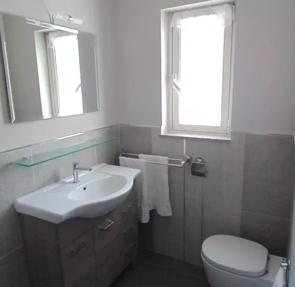 تختخواب و صبحانه Attico Del Sole