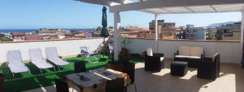 تختخواب و صبحانه Attico Del Sole