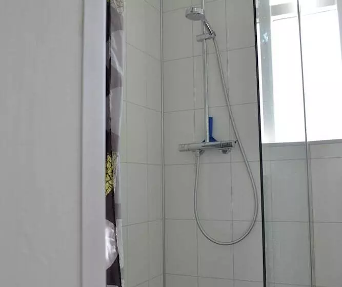 تختخواب و صبحانه Dalakot Búdardal