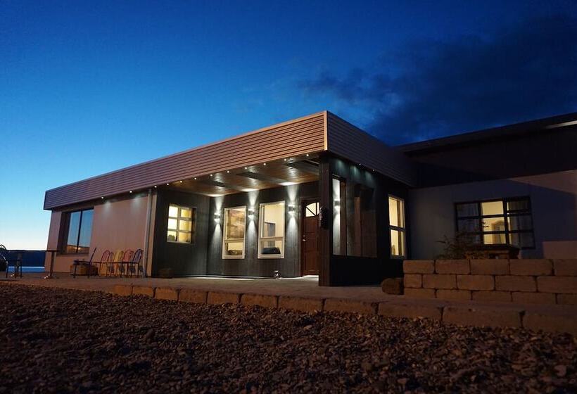 تختخواب و صبحانه Dalakot Búdardal