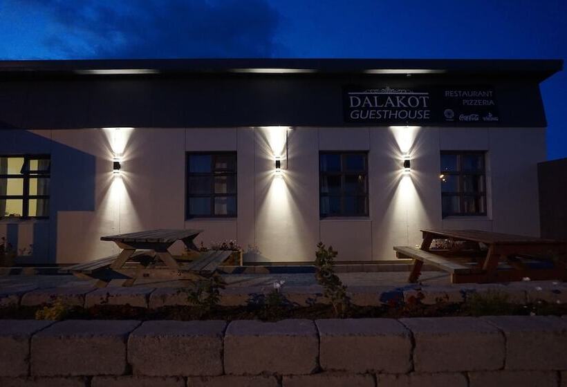 تختخواب و صبحانه Dalakot Búdardal