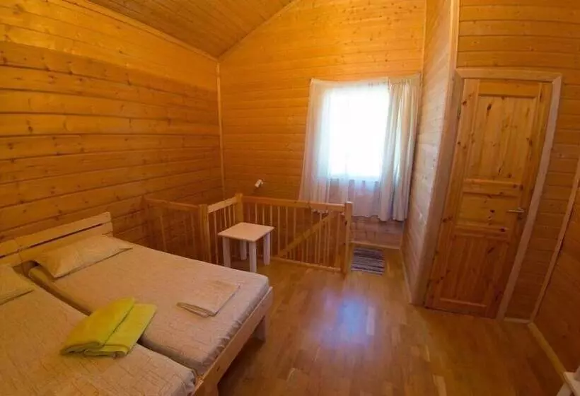 Friday Wood Hostel